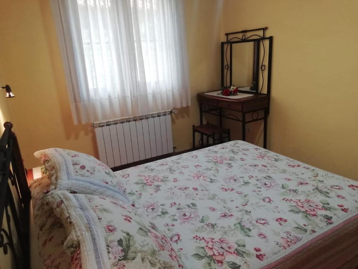 Apartamentos Rurales La Vina Onís Exteriör bild