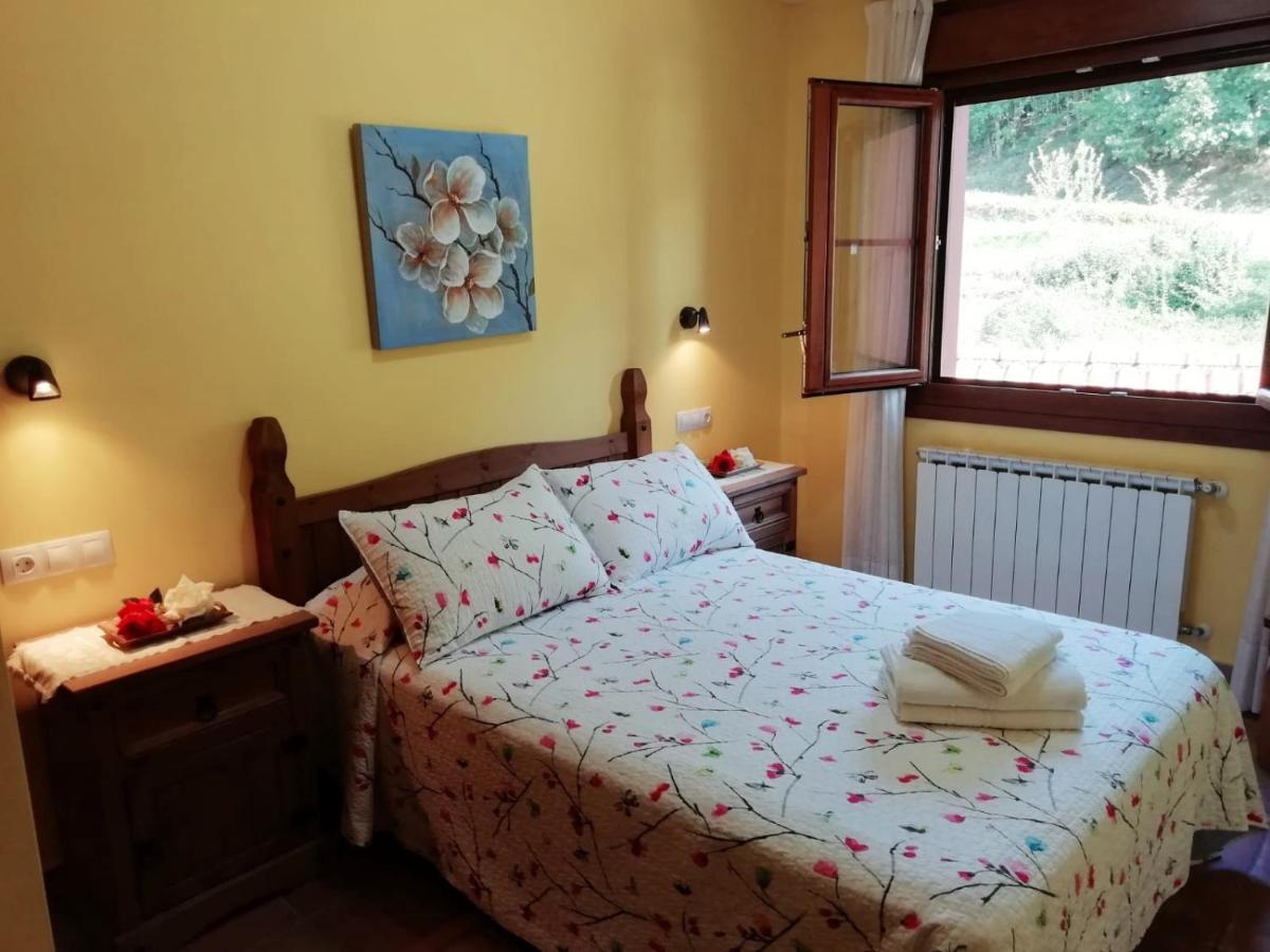 Apartamentos Rurales La Vina Onís Exteriör bild