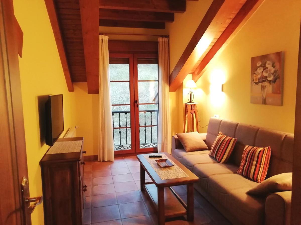 Apartamentos Rurales La Vina Onís Exteriör bild