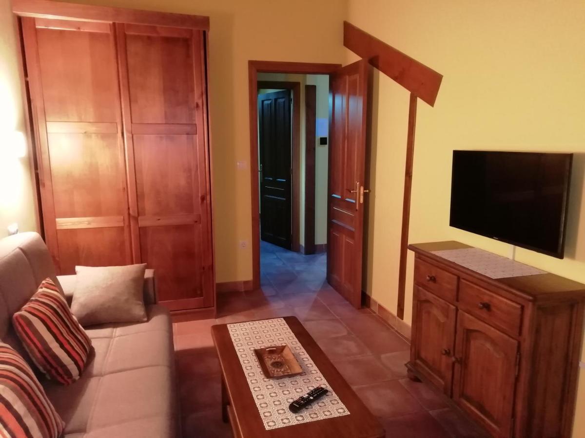 Apartamentos Rurales La Vina Onís Exteriör bild