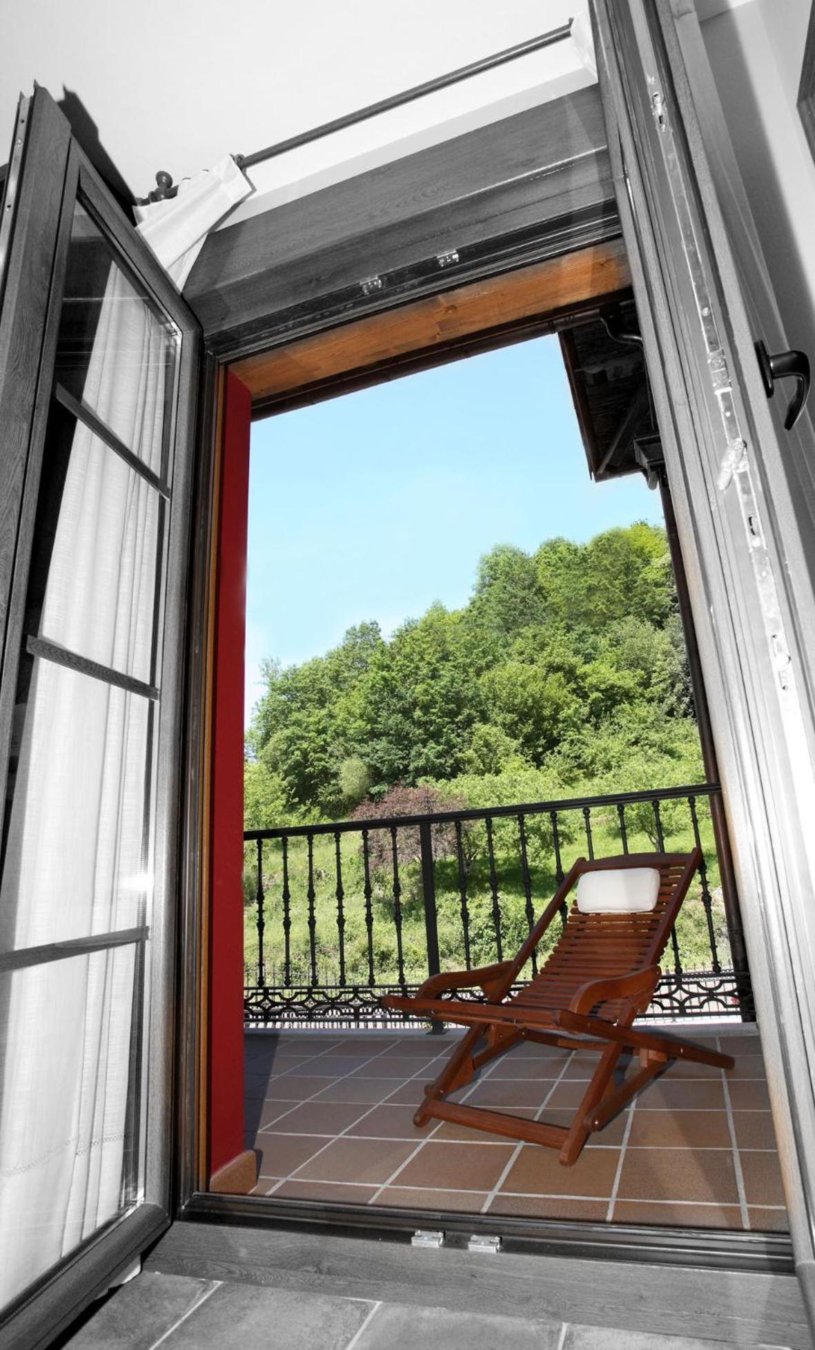 Apartamentos Rurales La Vina Onís Exteriör bild
