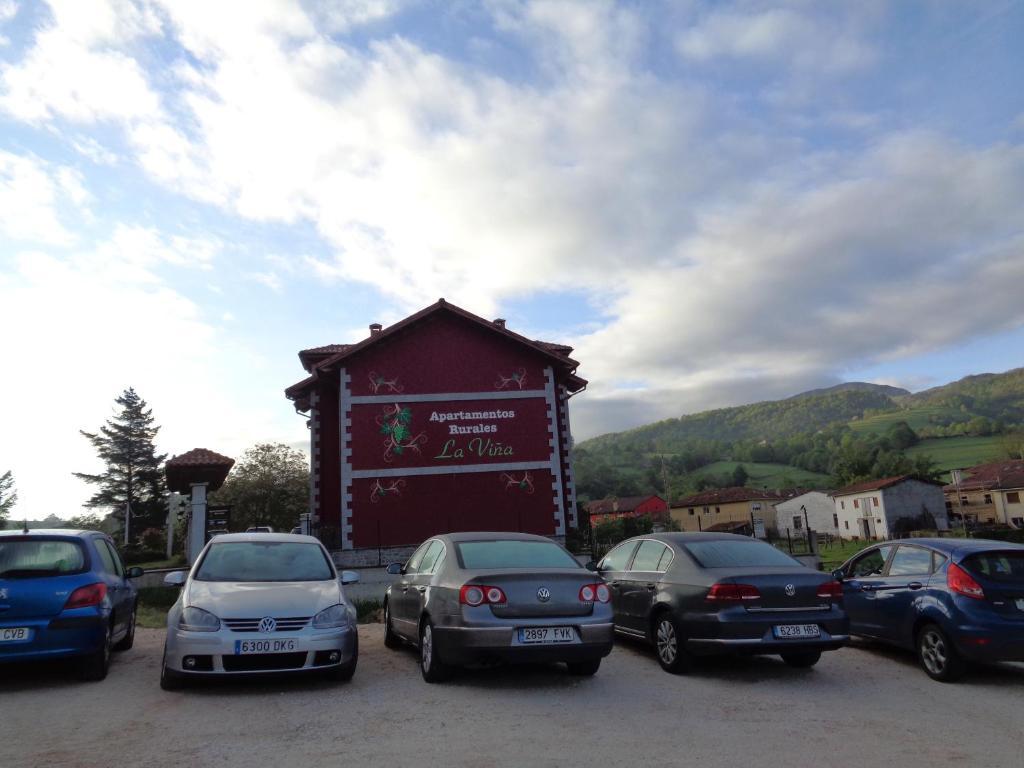 Apartamentos Rurales La Vina Onís Exteriör bild